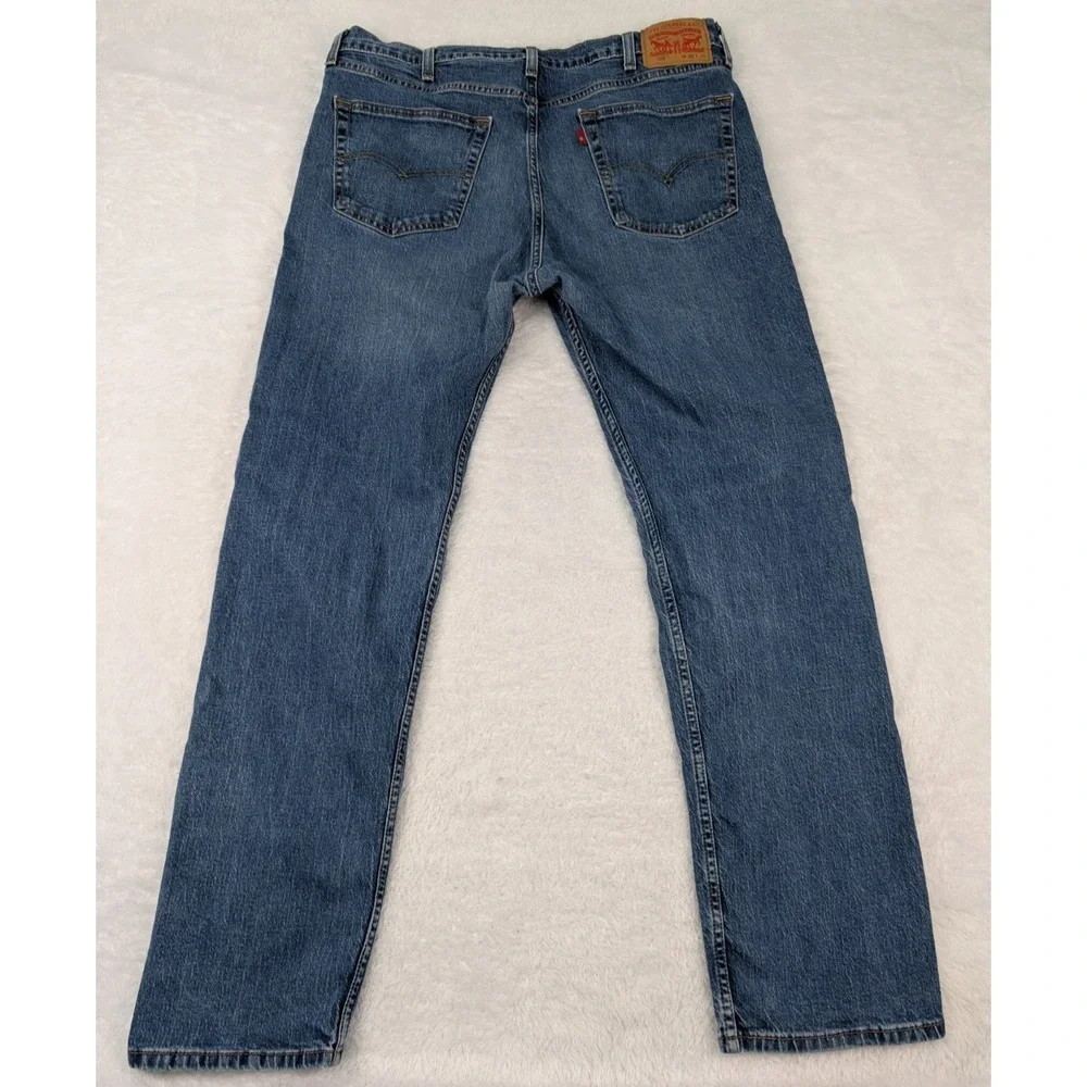 Levi's 505 Regular Fit‎ Jeans Mens 38x34(32) Straight Leg Med Wash Blue